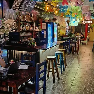 tres-mundos-hostel.allrivieramayahotels.com/